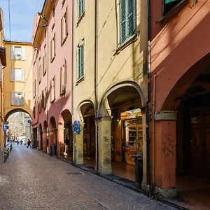  Appartamento Vista Sulle Torri Di By Wonderful Italy Italia