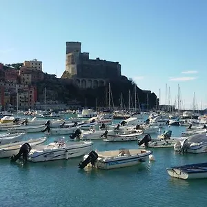  Casa vacanze Casa A Nell'antico Borgo Italia